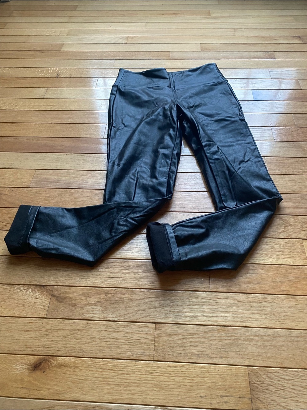 🌸 Altar'd State EUC Faux Leather Black  Leggings